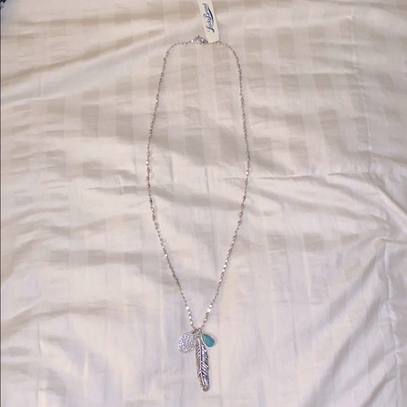 Blue Marble Leaf Chain Necklace - Picture 4 of 9